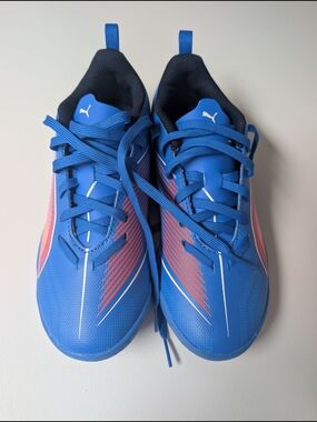 Boys Puma Ultra 6 Indoor Soccer Futsal Blue Athletic Shoes with Red Accents